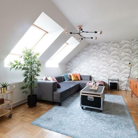 Gozsdu Design Apartment Budapest Luaran gambar