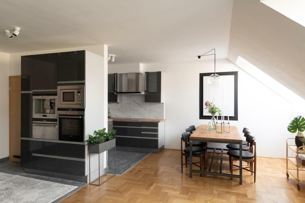 Gozsdu Design Apartment Budapest Luaran gambar