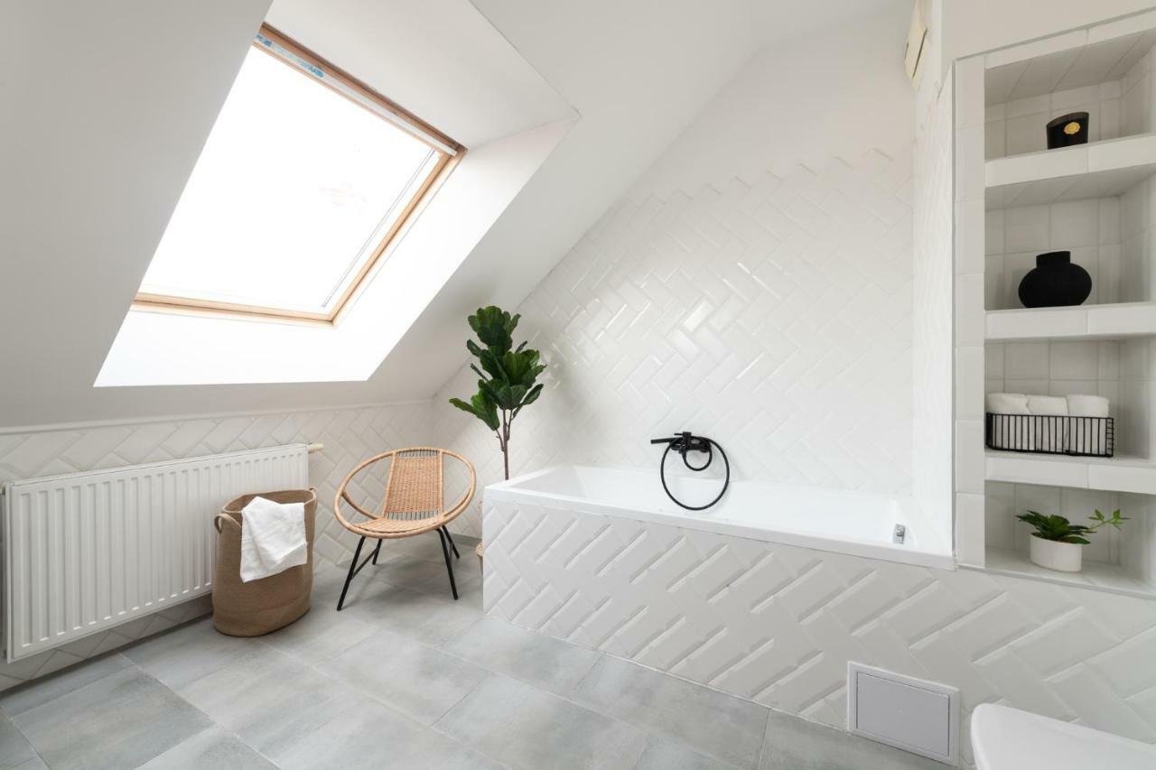Gozsdu Design Apartment Budapest Luaran gambar