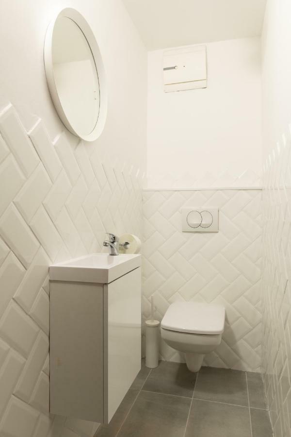 Gozsdu Design Apartment Budapest Luaran gambar