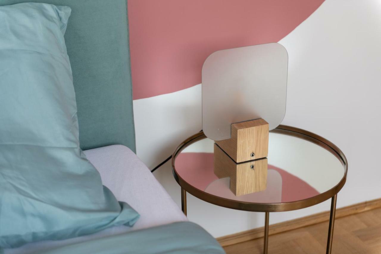 Gozsdu Design Apartment Budapest Luaran gambar