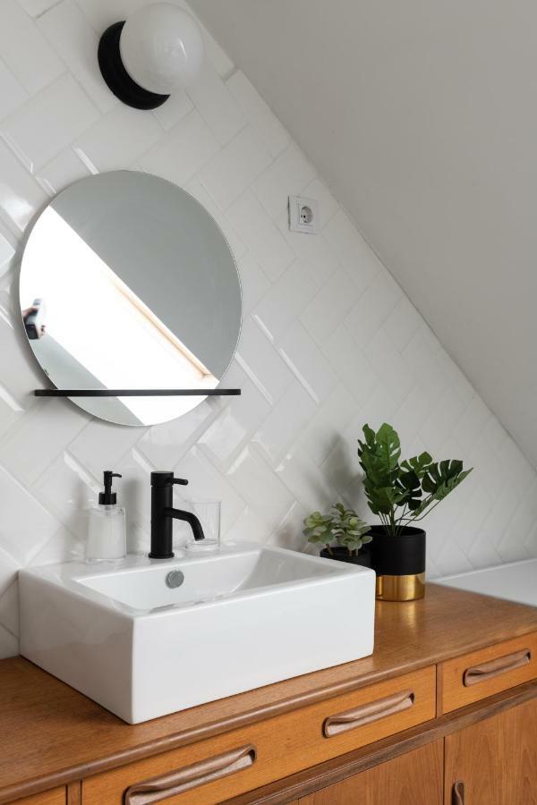 Gozsdu Design Apartment Budapest Luaran gambar