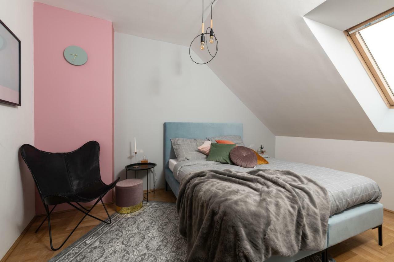 Gozsdu Design Apartment Budapest Luaran gambar